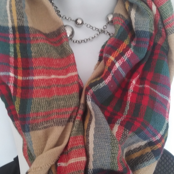 Earmuffs &ears  1SZ  $23 + free scarf - Picture 5 of 7